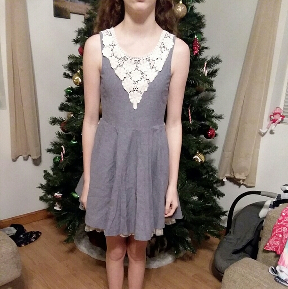 Dress - Picture 1 of 2